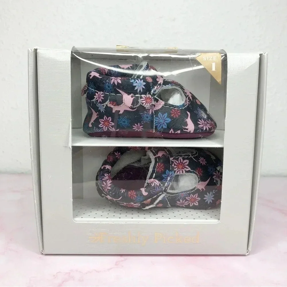 Freshly Picked Mary‎ Jane Dinos & Dahlias size 1 infant Rare Discontinued Style