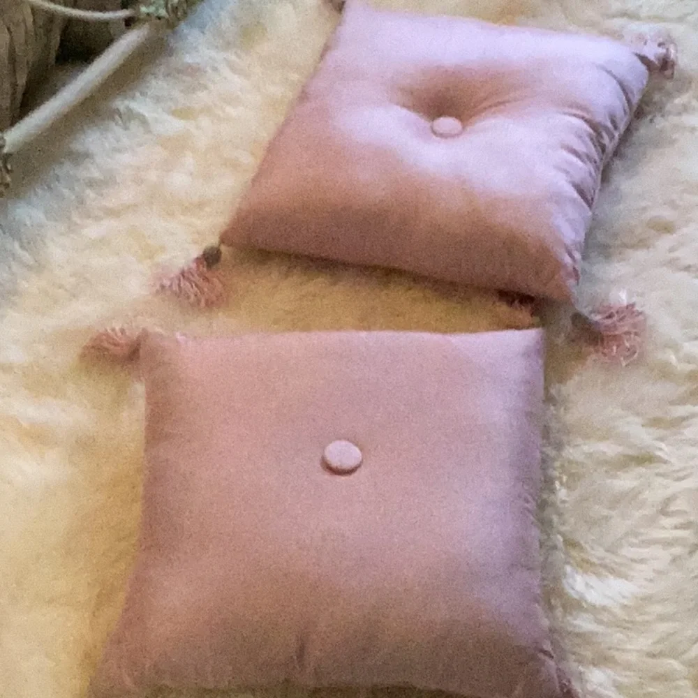 N/A these pillows