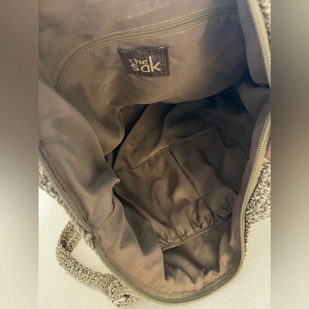 The Sak sak belle