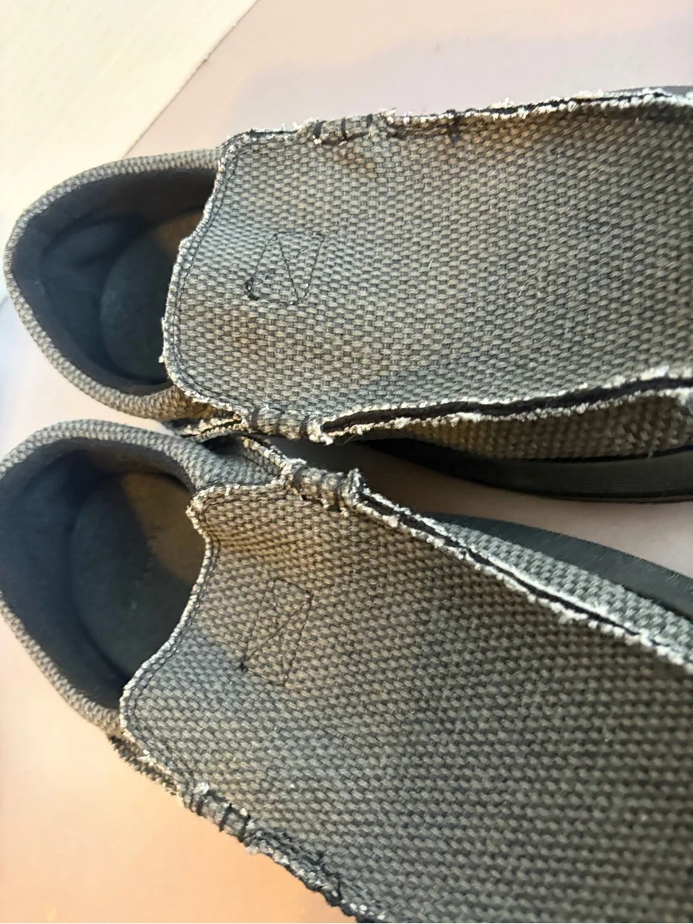 Sanuk easy slip