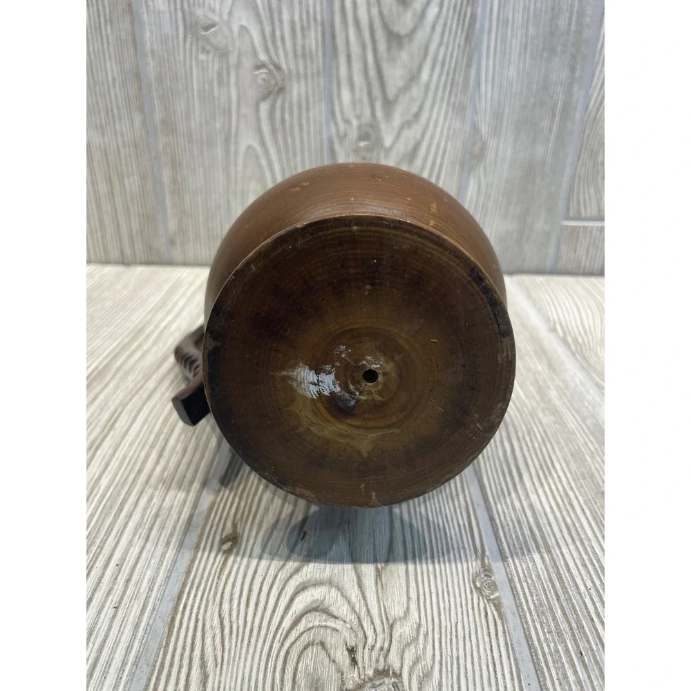 Dobin hand carved