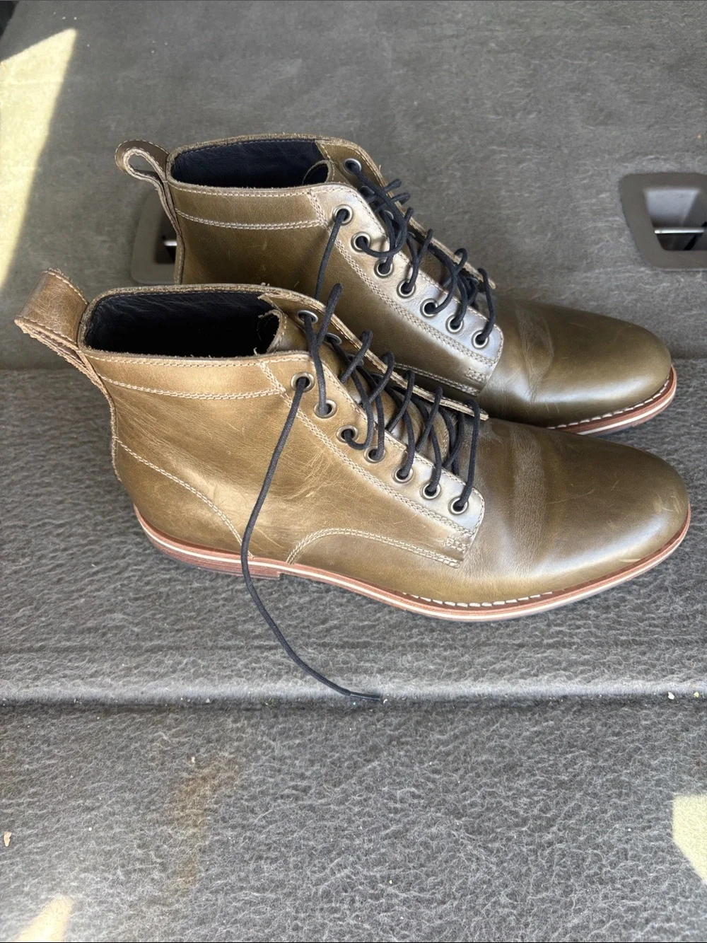 Helm rugged refined