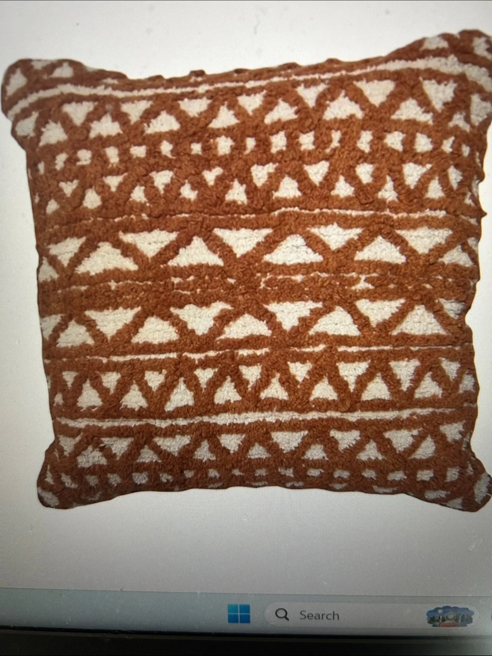 Ashland textured tufted