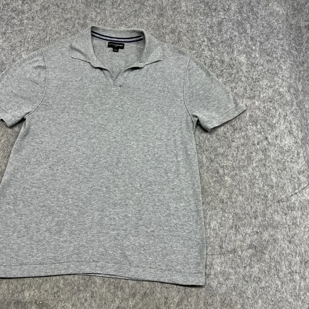 Banana Republic Polo Shirt Mens S Gray V Neck Casual Knit Soft Preppy Modern