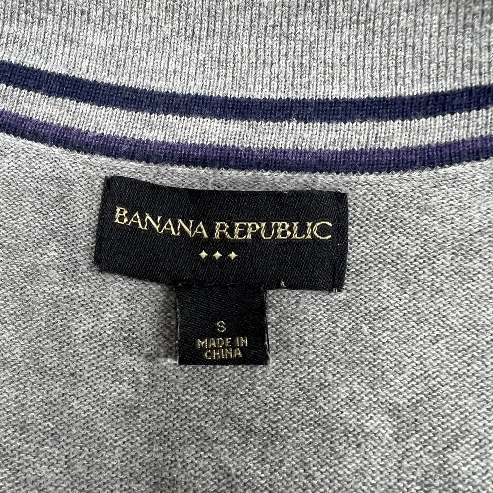 Banana Republic Polo Shirt Mens S Gray V Neck Casual Knit Soft Preppy Modern