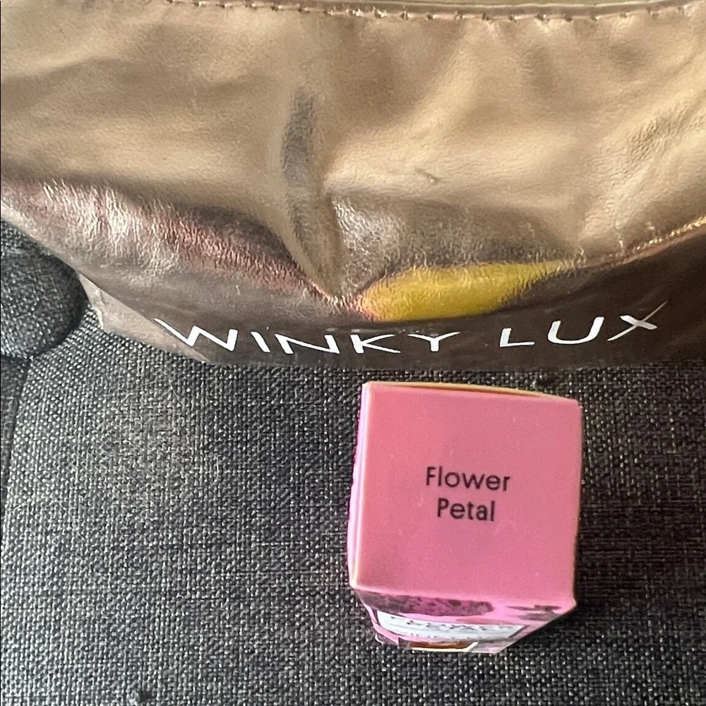 WINKY LUX nourish your