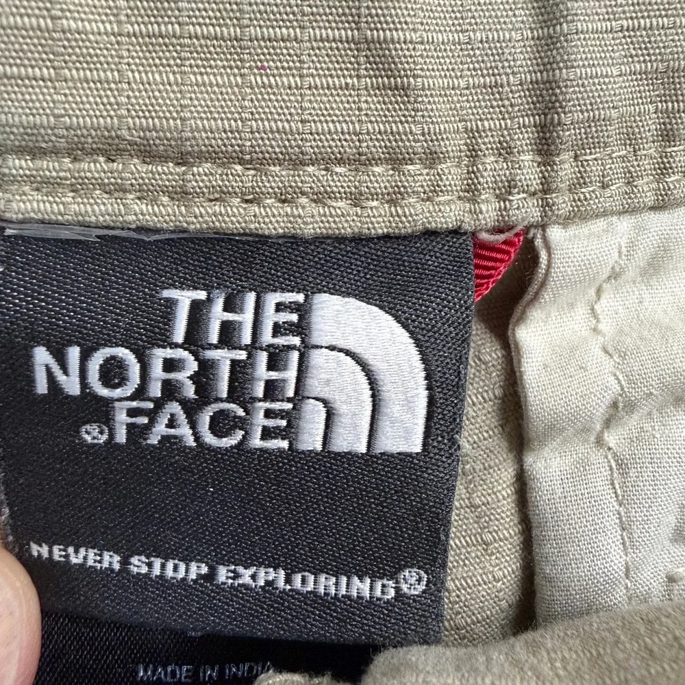 The North Face Rainier Surplus Cargo Shorts Mens 34 Tan Khaki Ripstop UPF 50