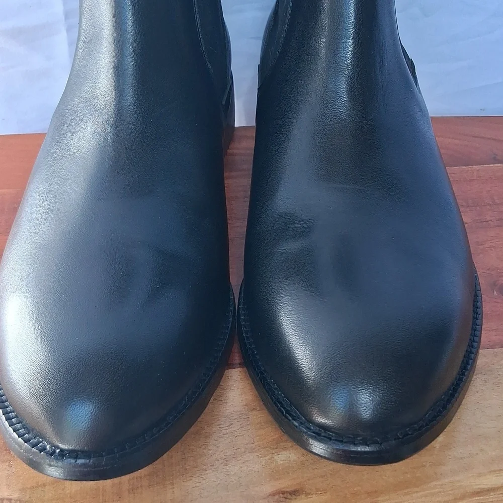 Quince chelsea boots