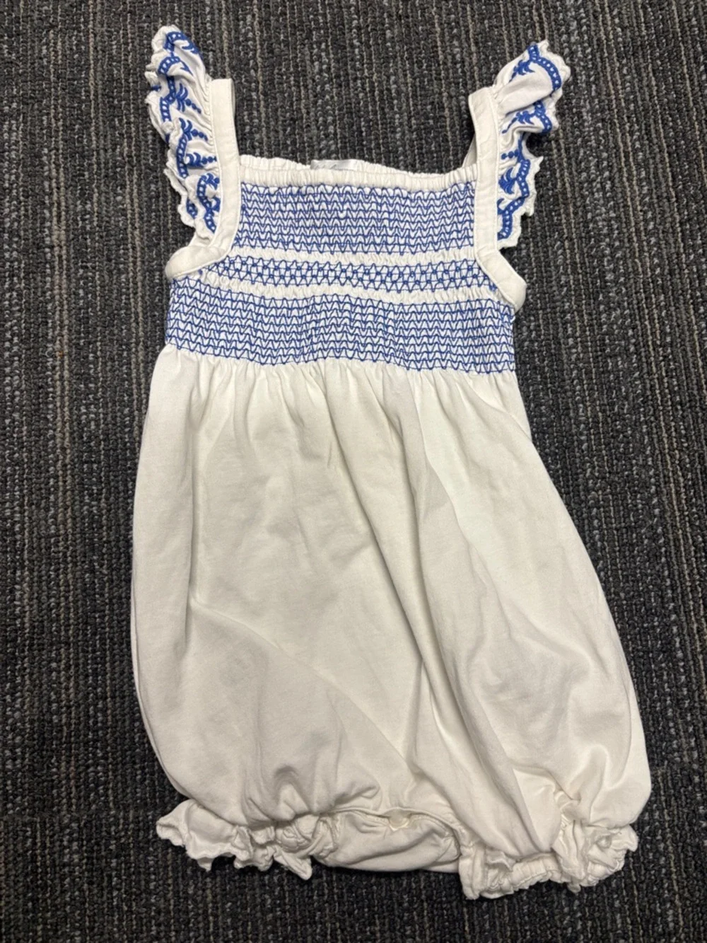 Ralph Lauren stitched feminine 18mo