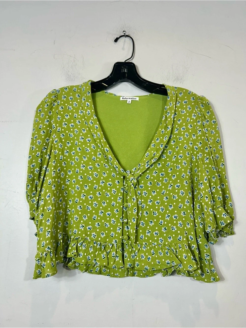 Reformation Nell V-Neck Button-Up Floral Blouse in Lime/Green - Size Small