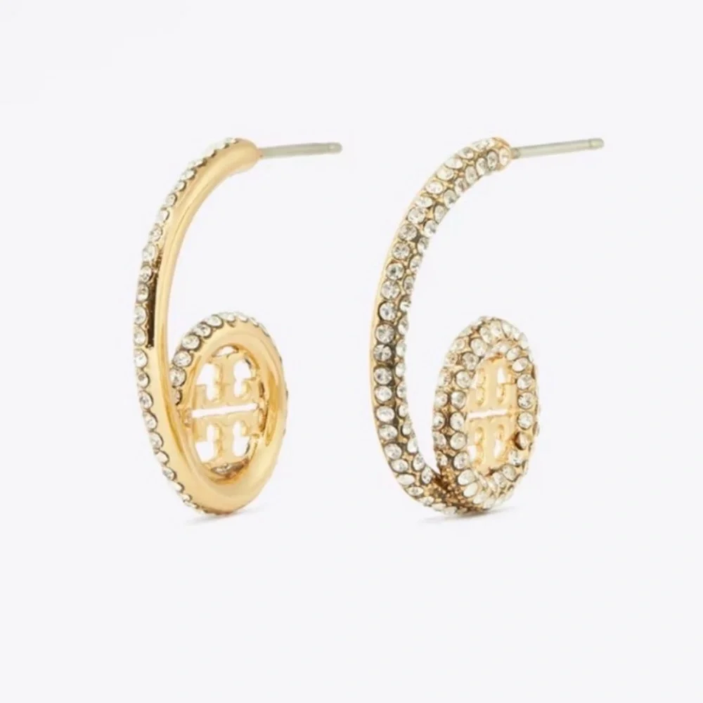 Tory Burch featuring timeless