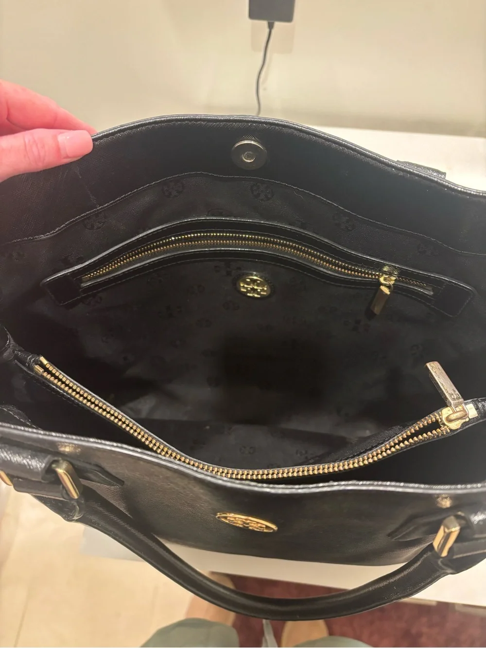 Tory Burch classic black