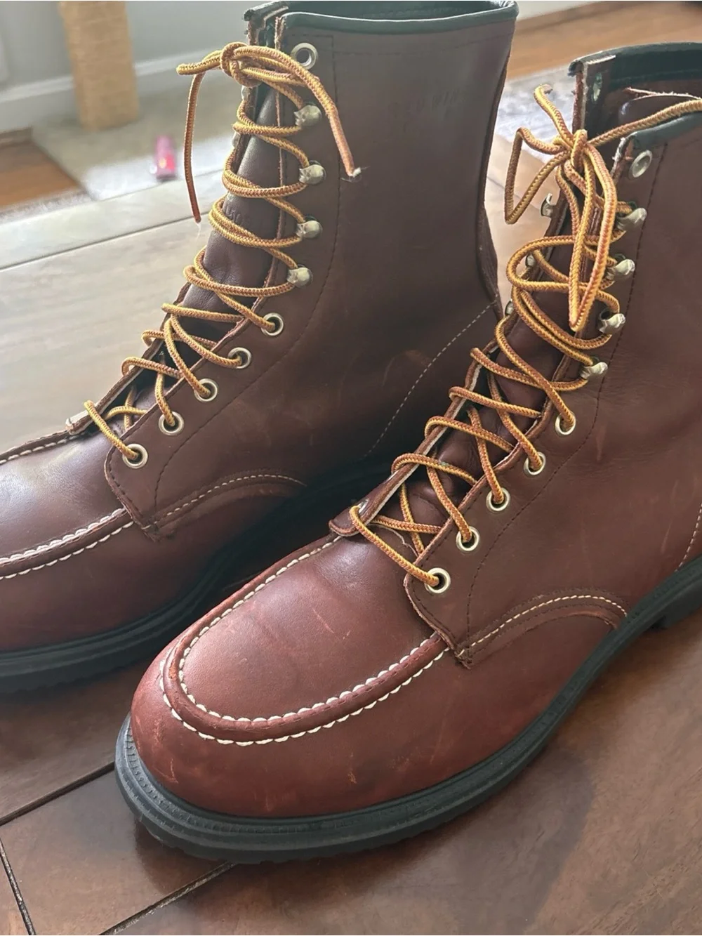 Red Wing classic brown