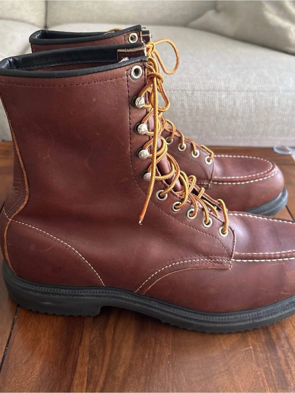 Red Wing classic brown