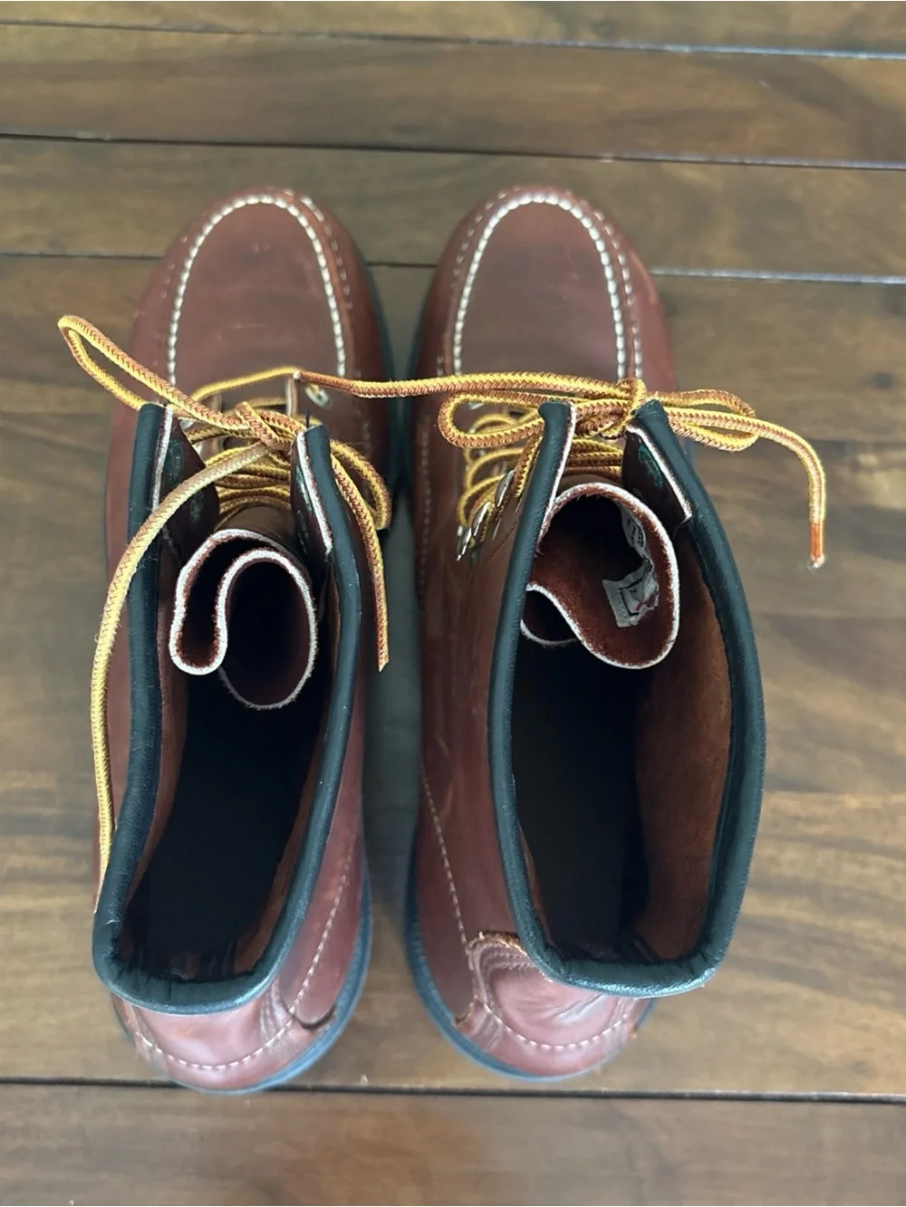 Red Wing classic brown