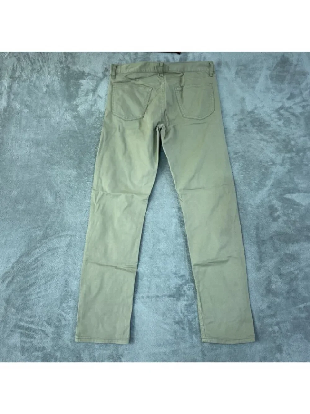 Banana Republic size closure button