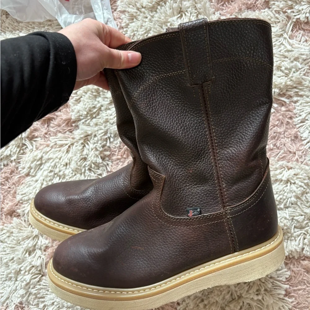 Justin Boots durable leather