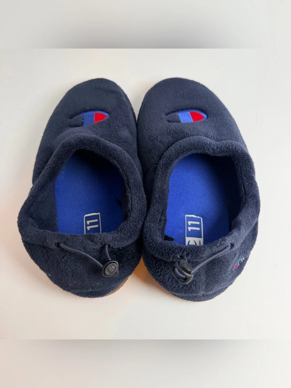 Champion logo toggle