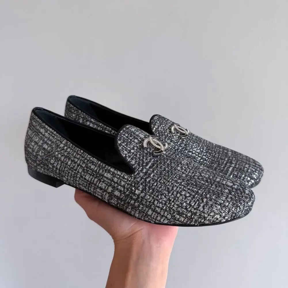 CHANEL new without
