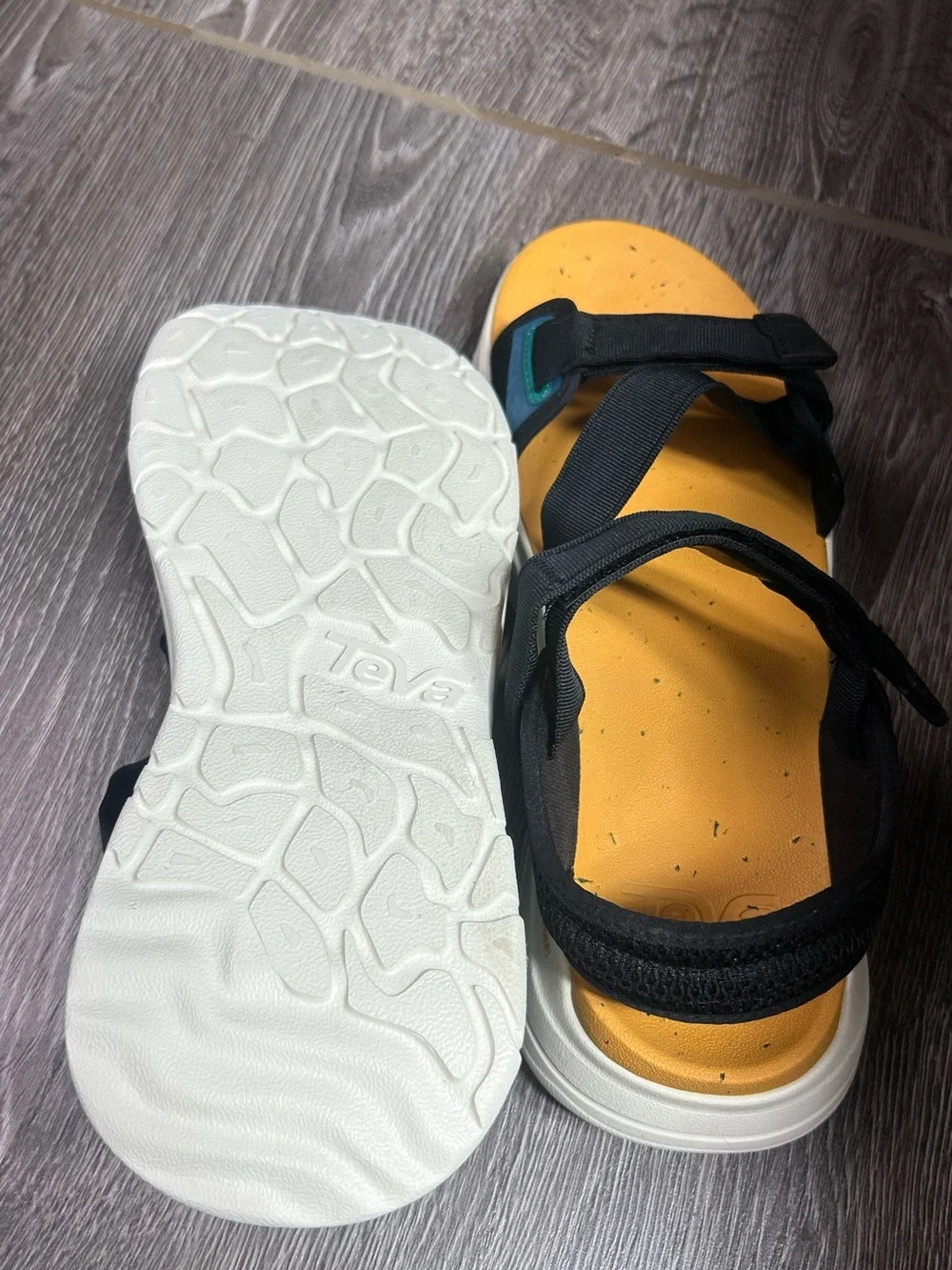 Teva zimic sandals