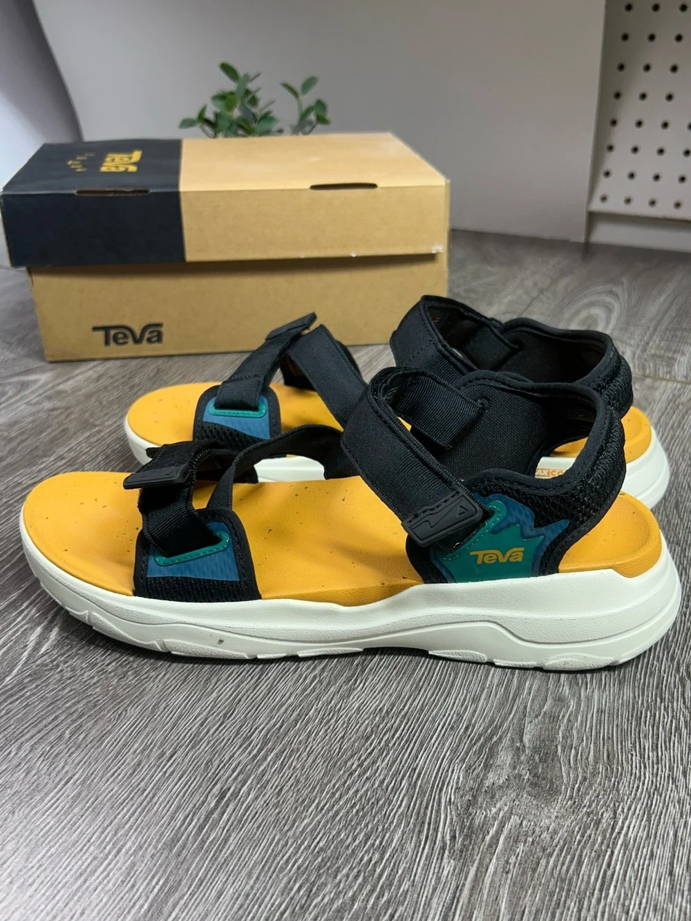 Teva zimic sandals