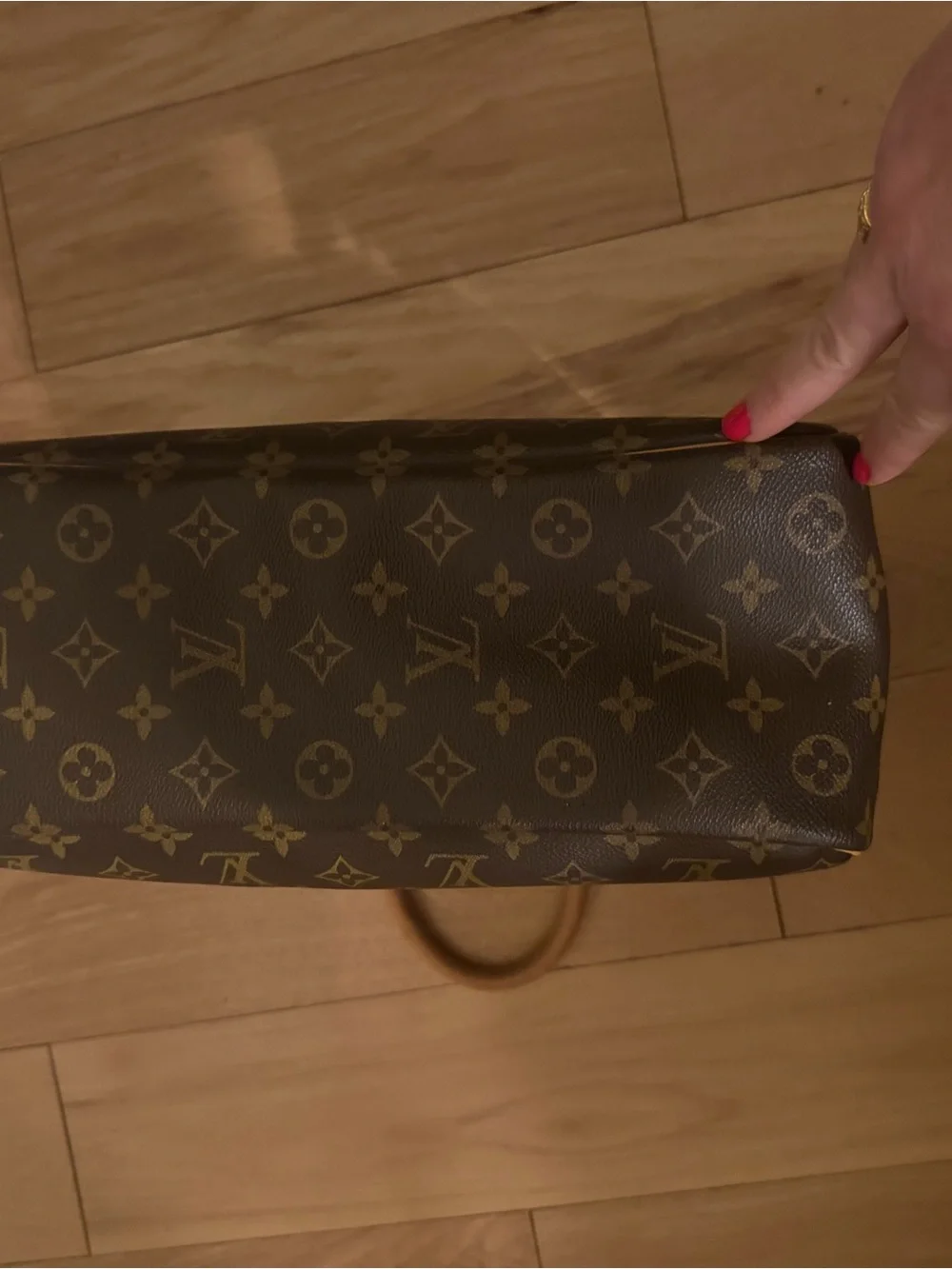 Louis Vuitton beautiful louis