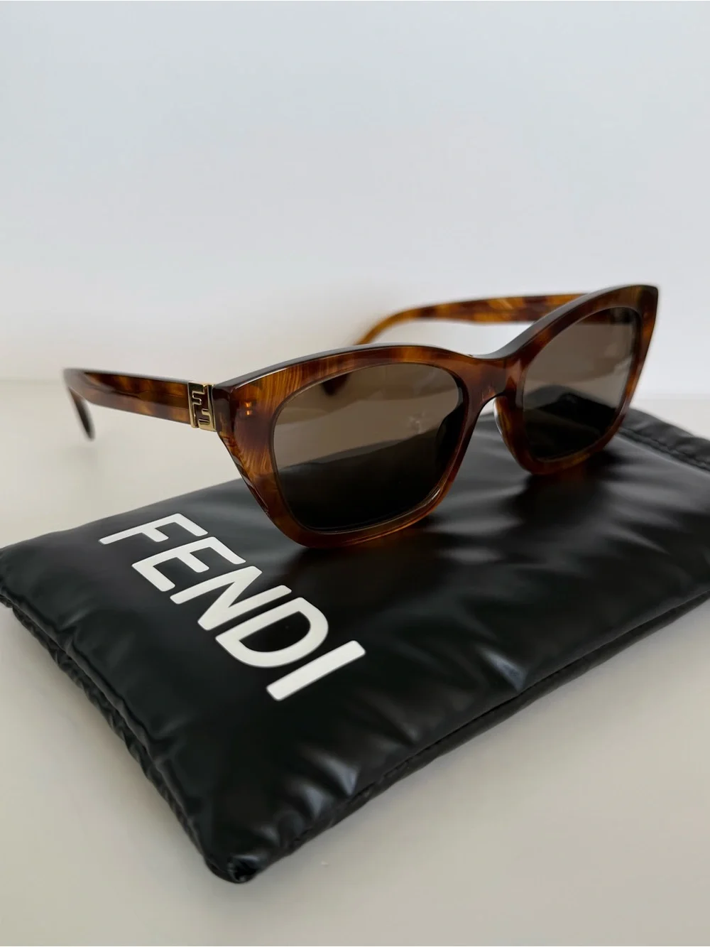 NEW!!! Fendi women sunglasses FE40205I 53E Authentic