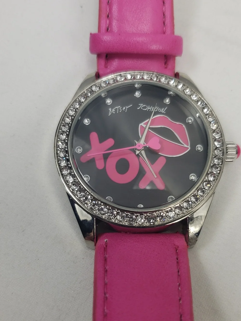 Betsey Johnson Hot Pink XOX Lips Working Watch