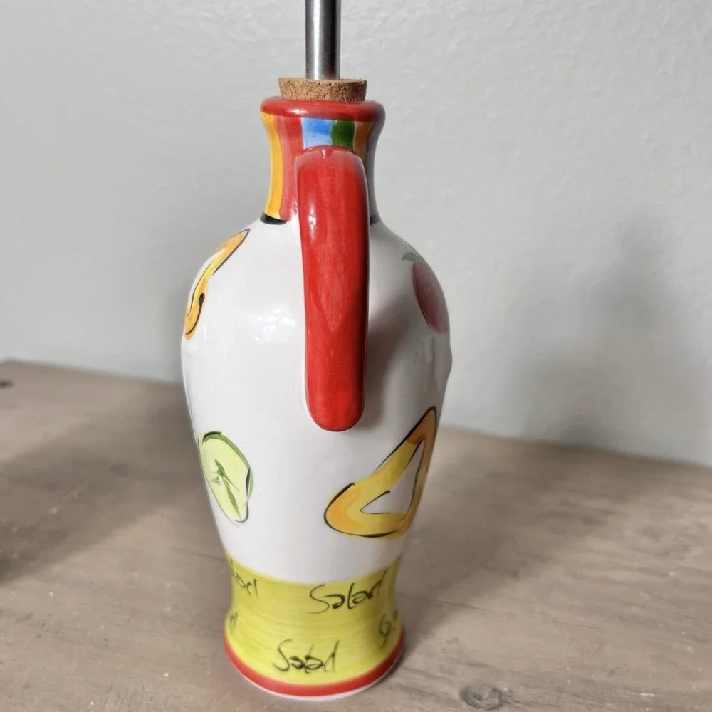 Tabletops Gallery •oil bottle