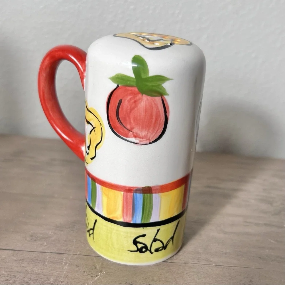 Tabletops Gallery •oil bottle