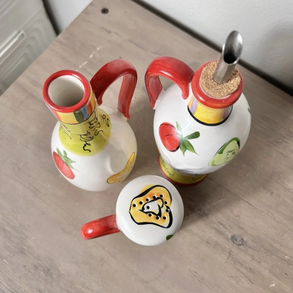 Tabletops Gallery •oil bottle