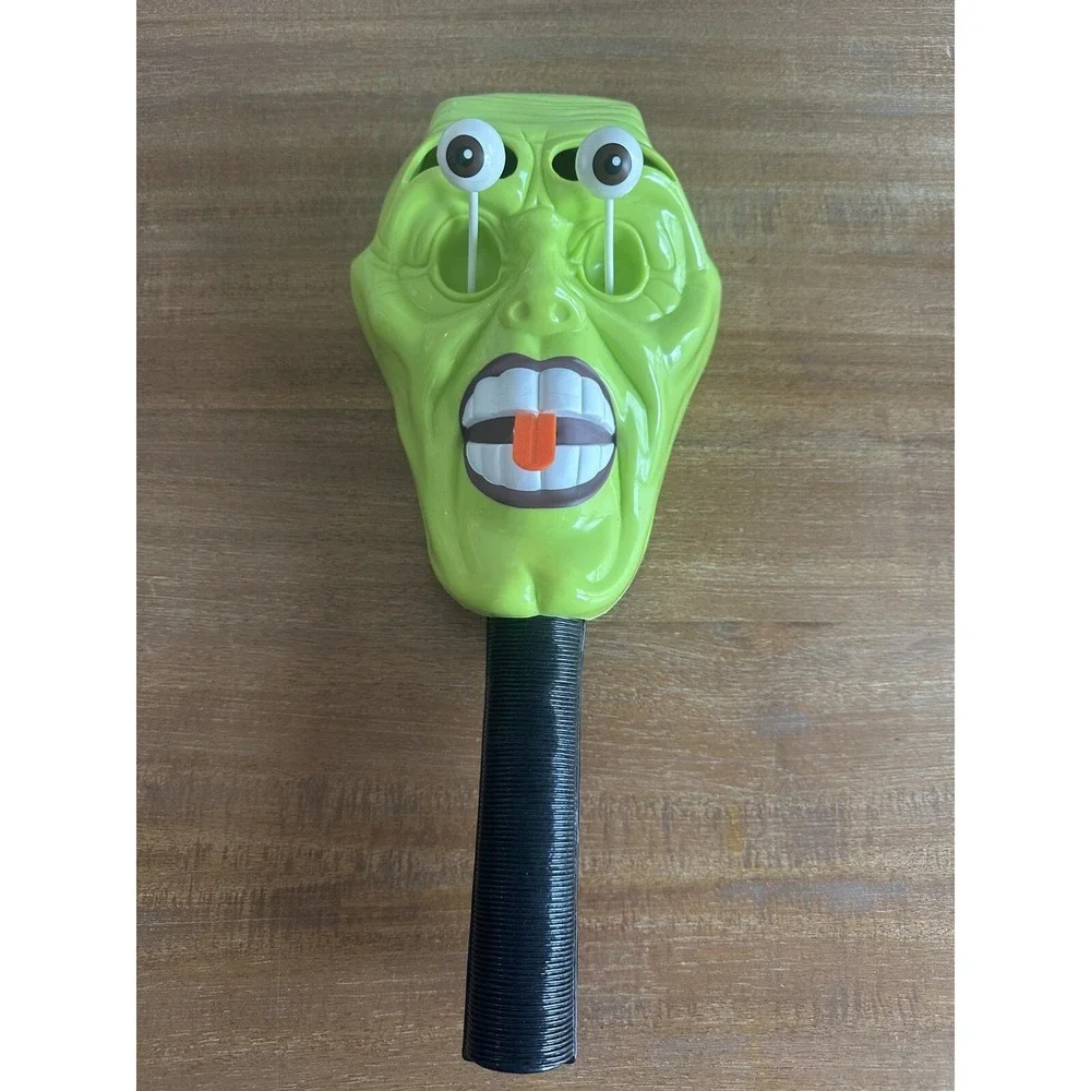 1995 The Mask Movie Handheld Face Mask on a Stick Animated‎ Eyes & Tongue New