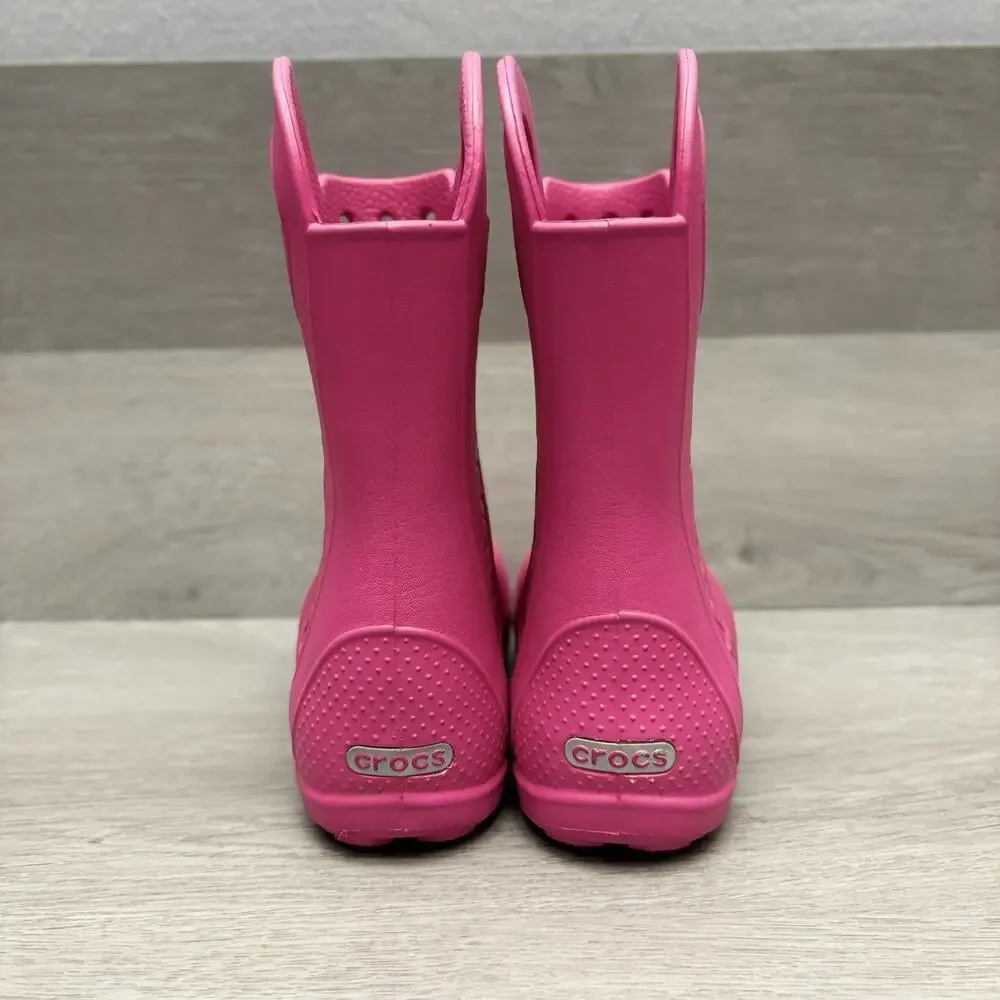 CROCS weatherize their