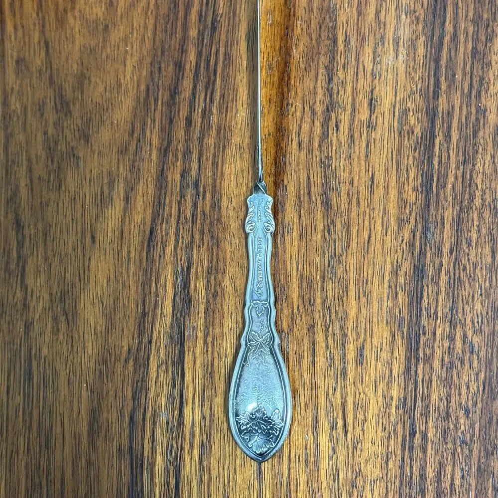 Antique 1881 Rogers A1 Silverplate La Vigne Grape Twisted Master Butter Knife