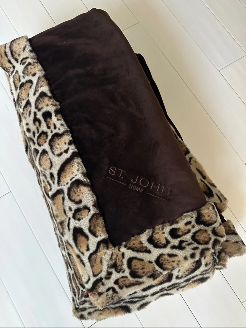 St John Home Blanket Heavyweight Soft Plush Reversible Animal Print Tan Brown