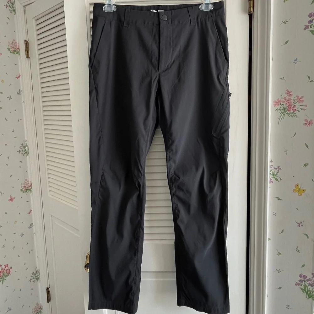 The North Face MENS Black Outdoor Pant Size 32 x 30
