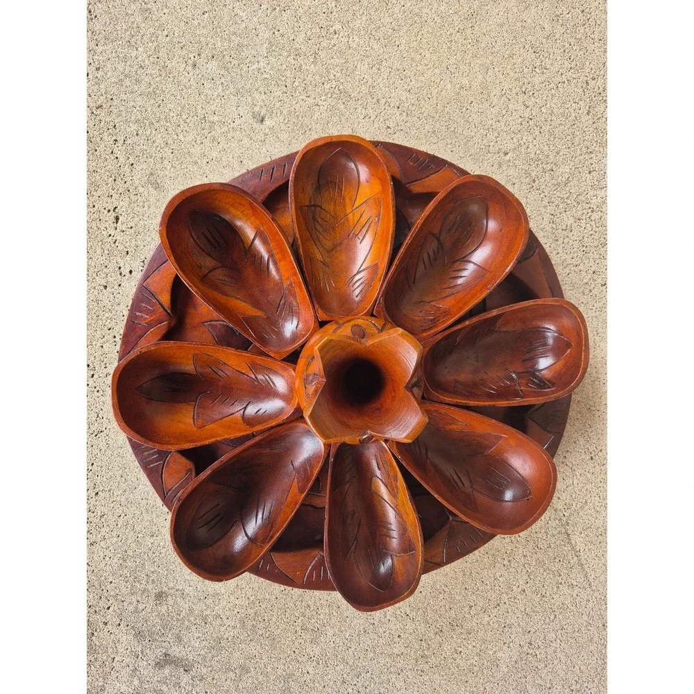 Unbranded vintage hand