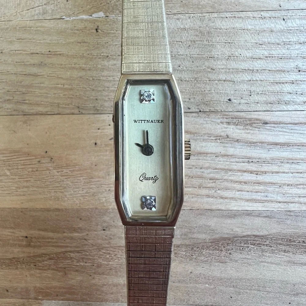Vintage Wittnauer ladies dress watch 10k gold plated with diamonds NEW BATTERY