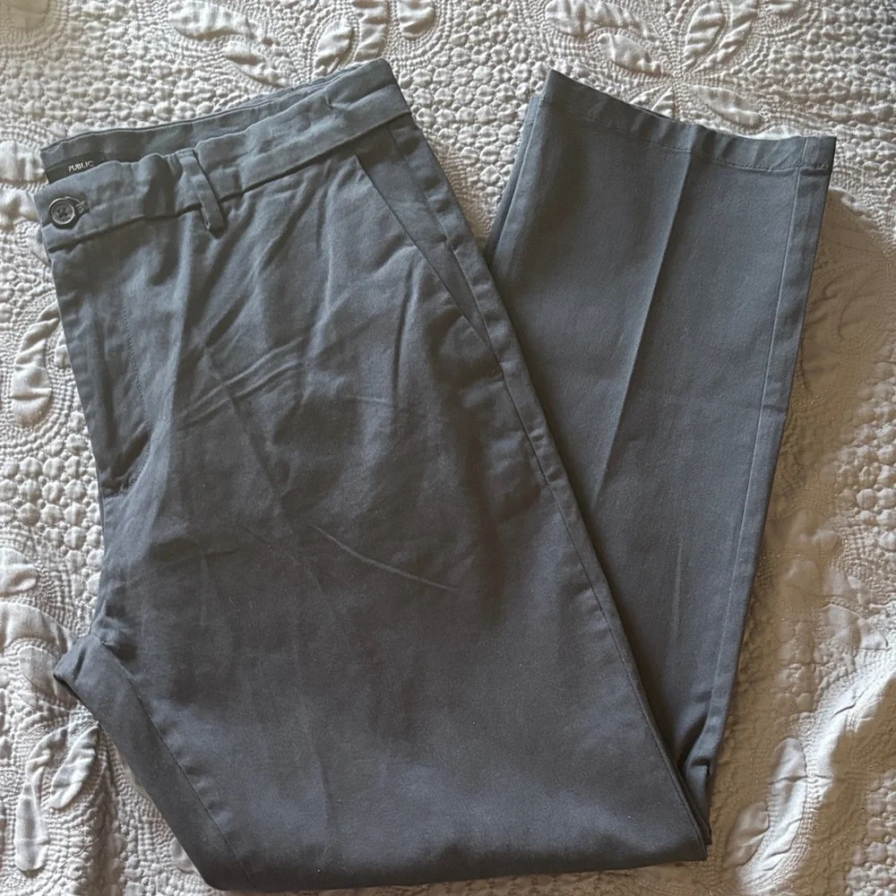 Banana Republic preppy inches
