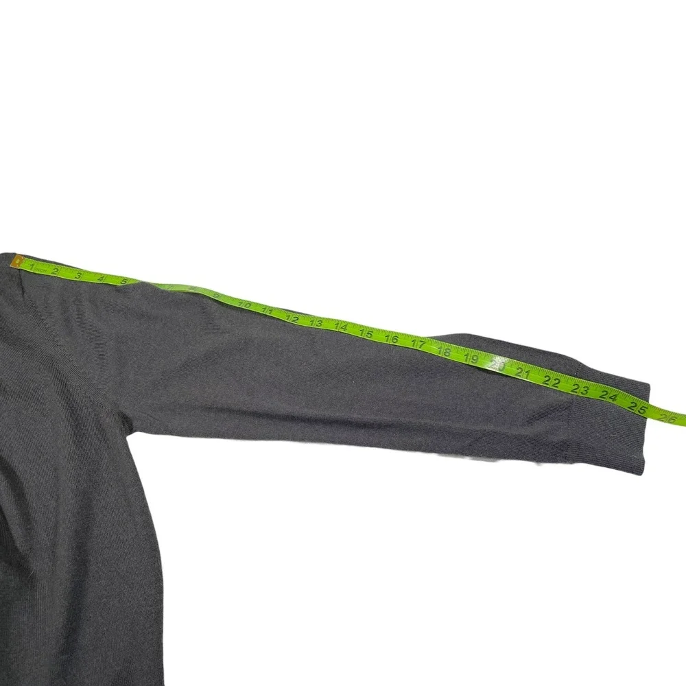 Banana Republic M Charcoal Grey Merino Wool Crewneck Sweater Minimalist‎ Preppy