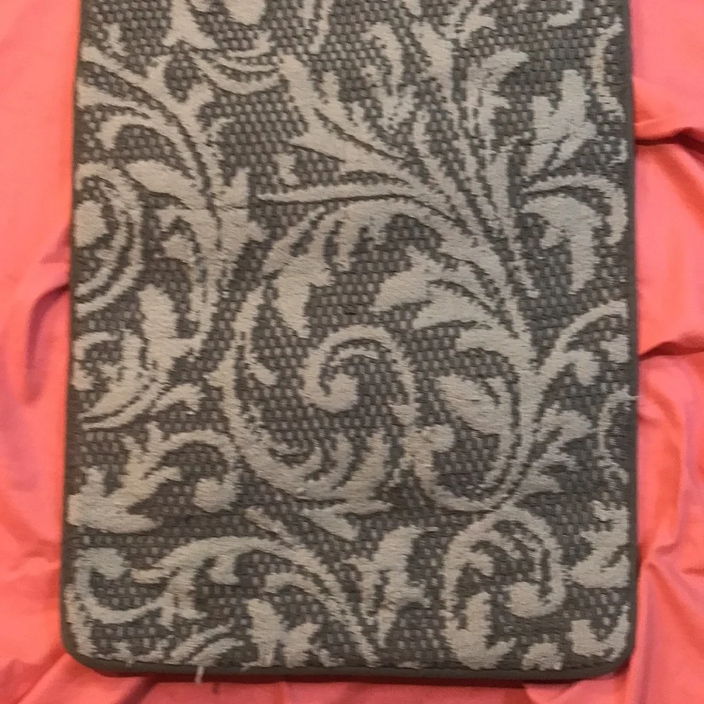 Town & Country Living plush green