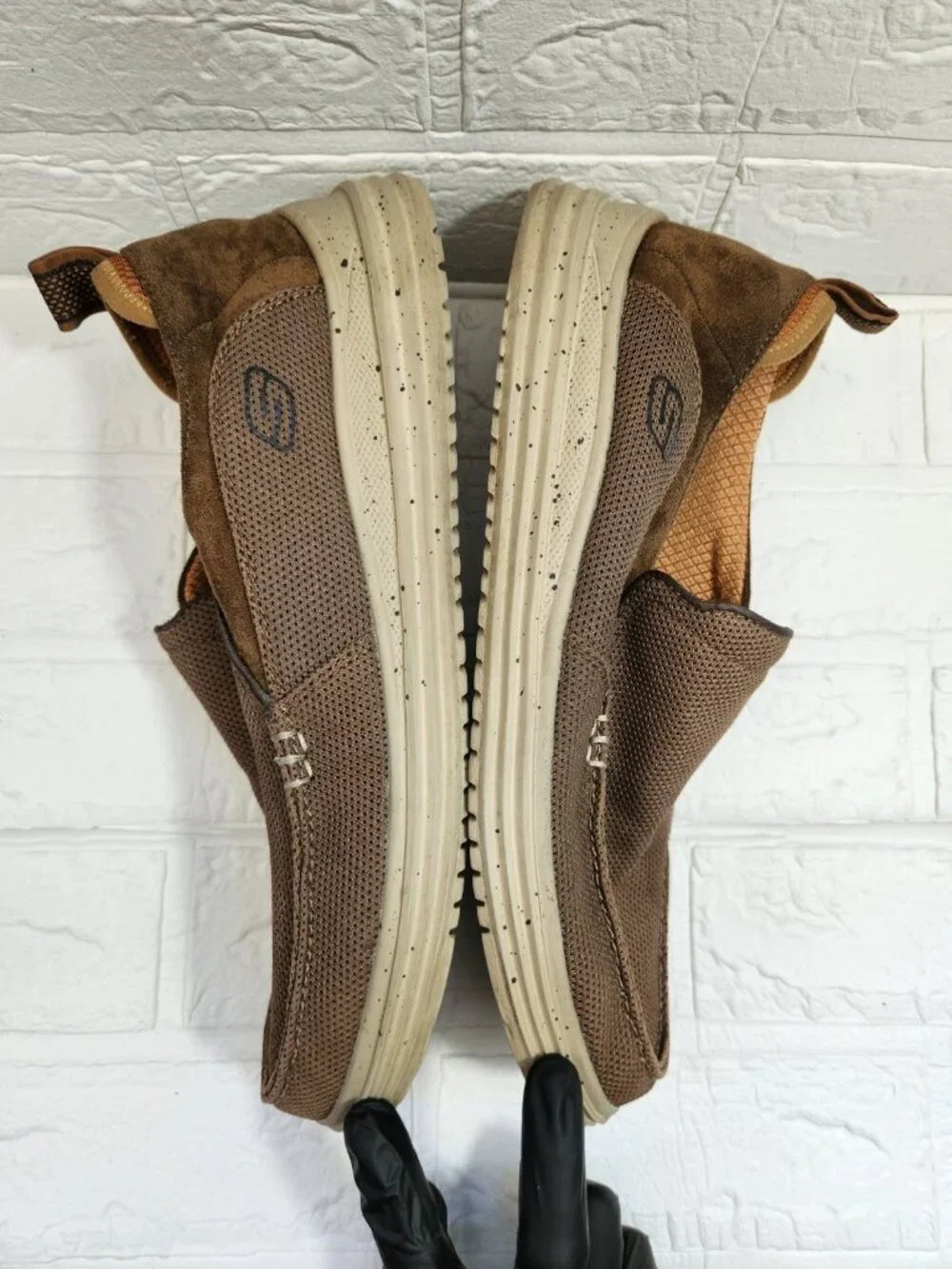 Skechers classic fit