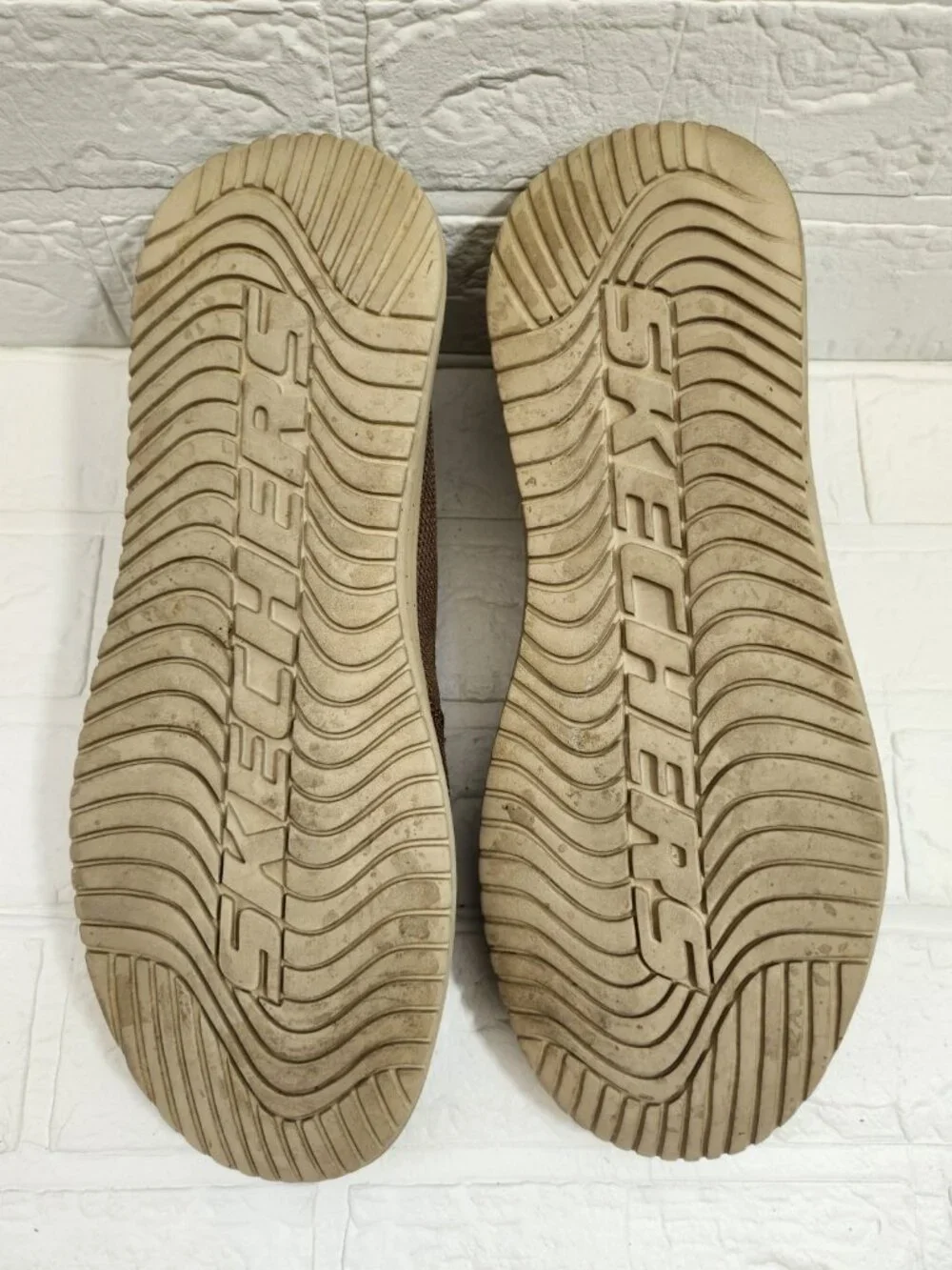 Skechers classic fit