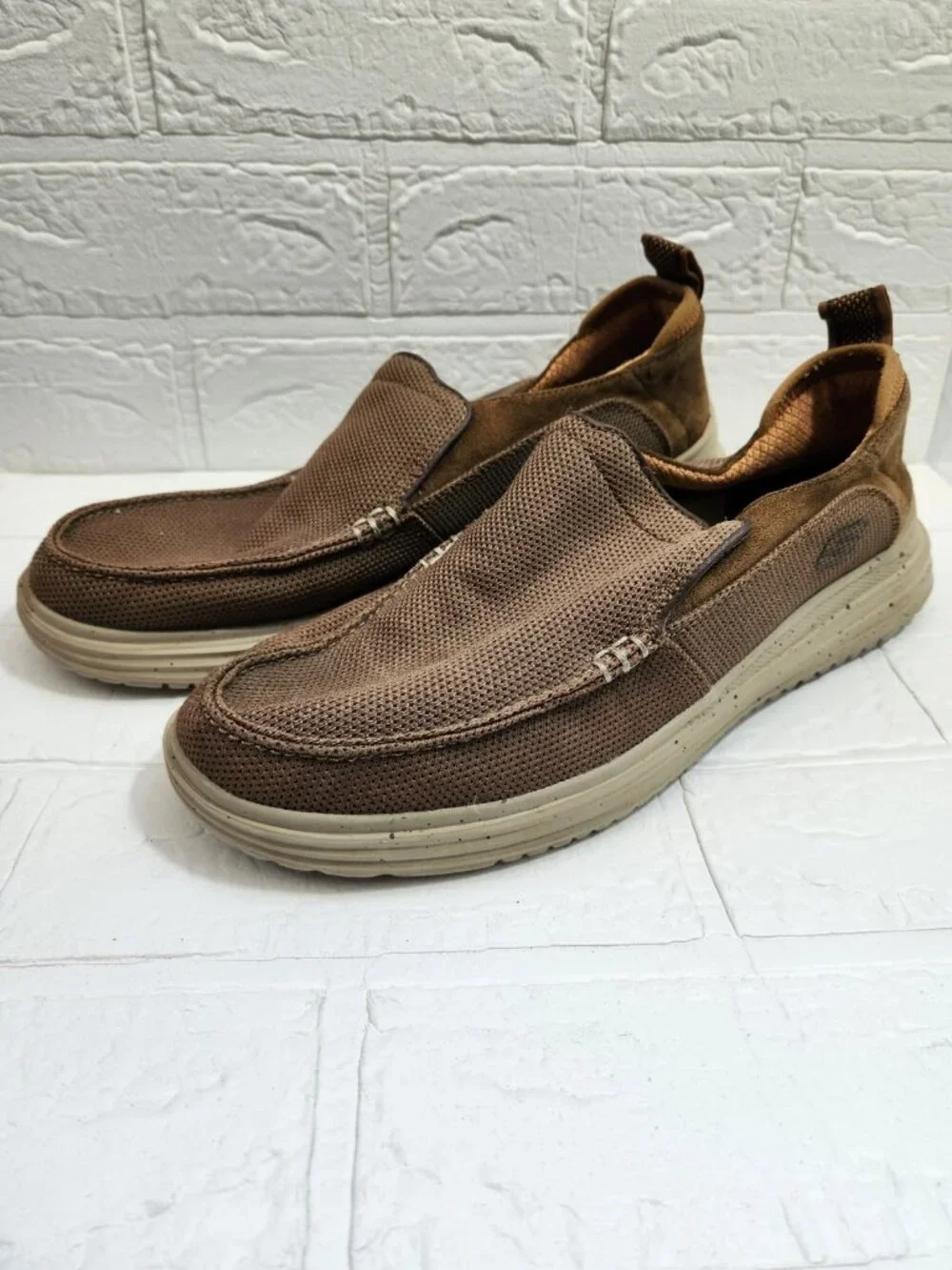 Skechers Classic Fit Air Cooled Loafers Men 11 Brown Memory Foam Slip On Comfort