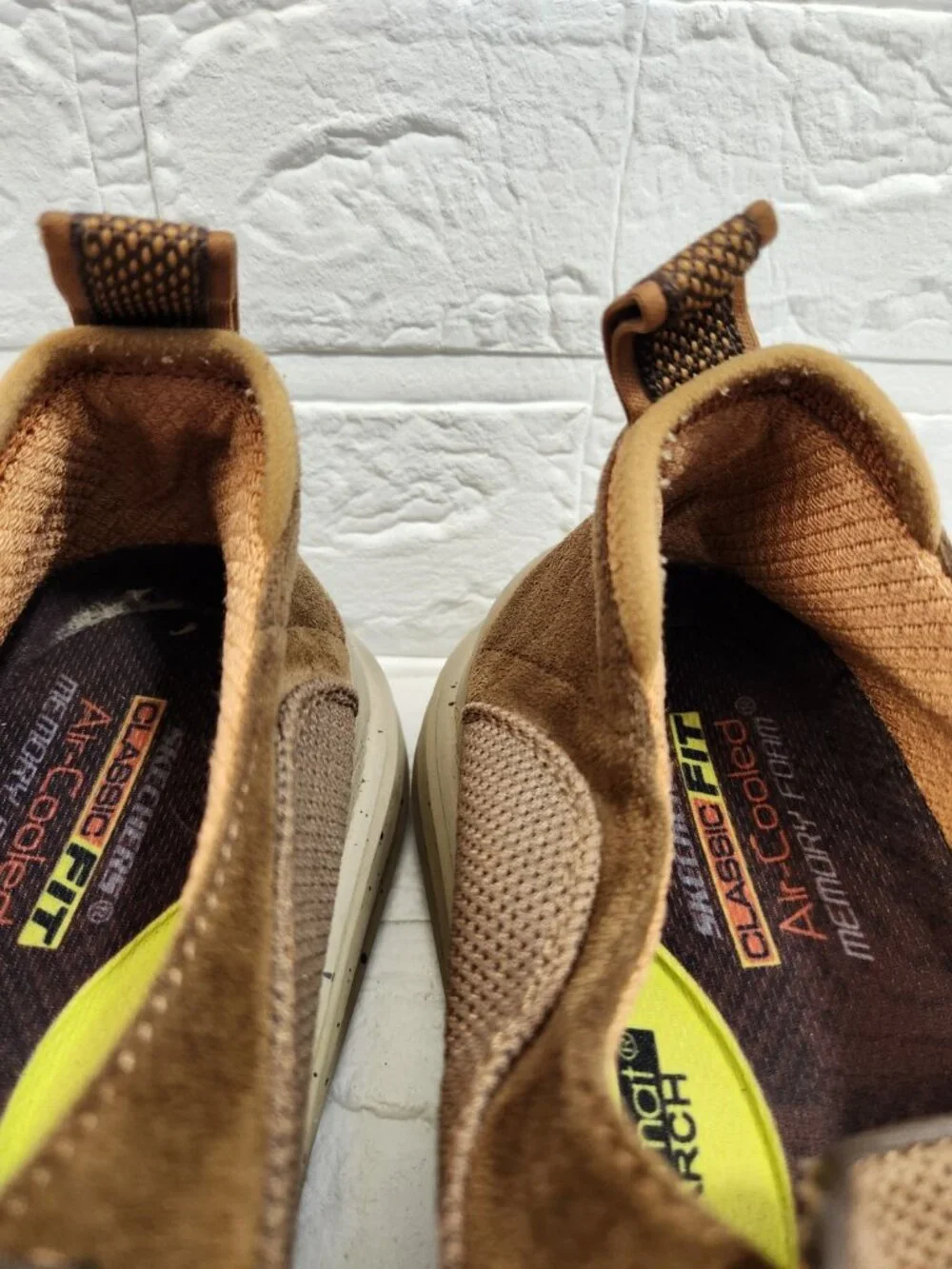 Skechers classic fit