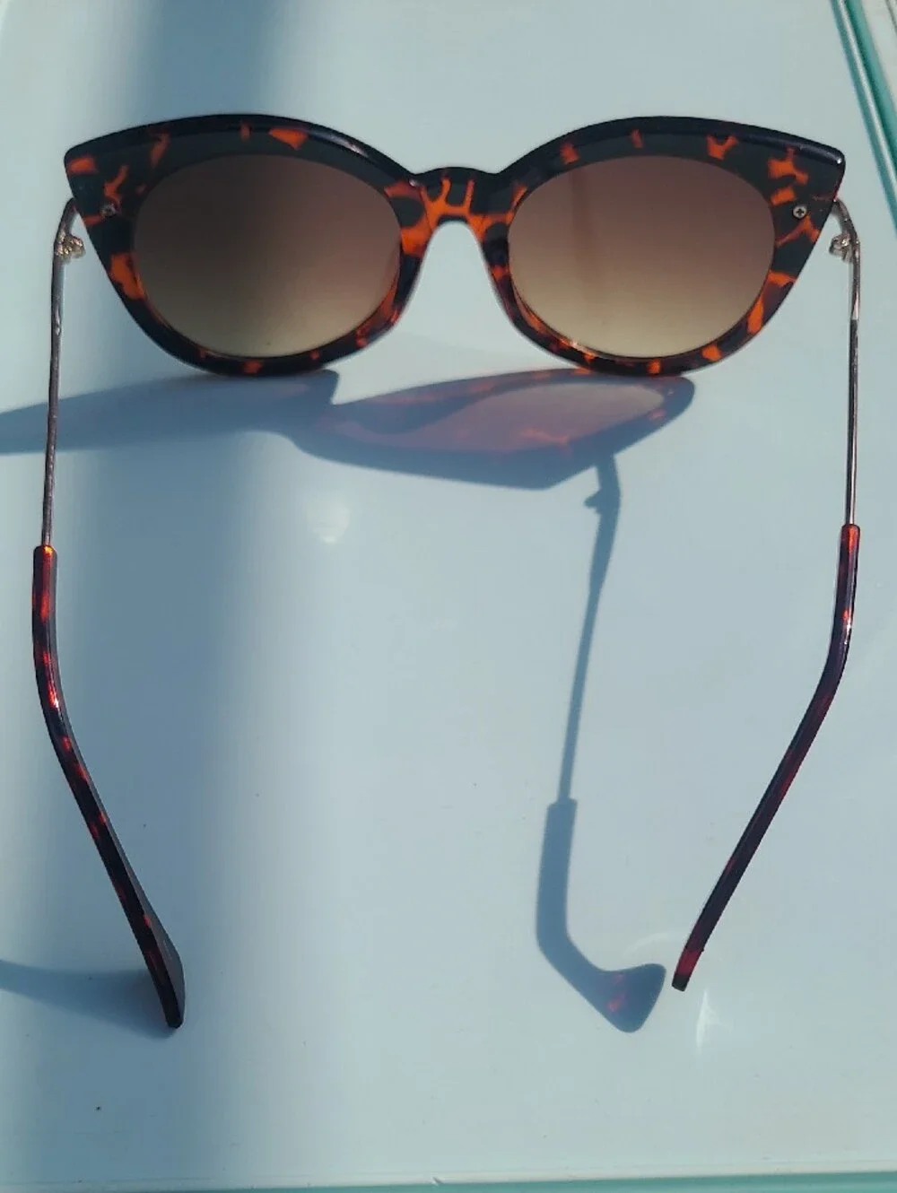 Women’s Oversized Tortoiseshell and Black Sunglasses Set