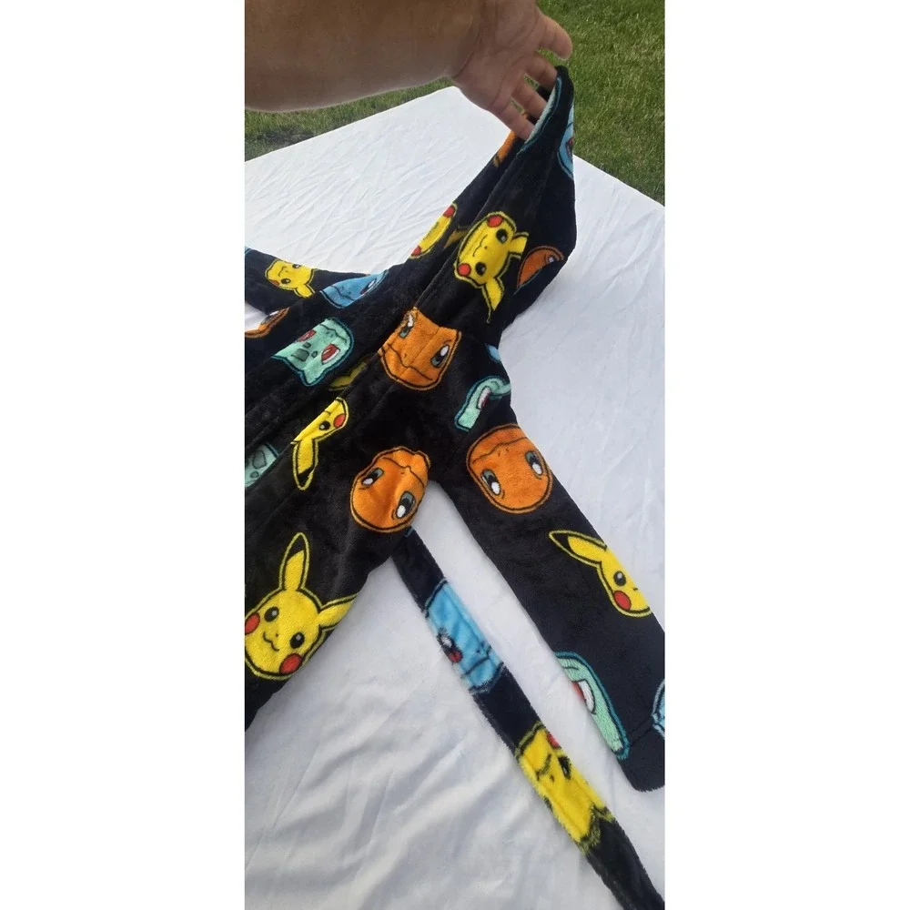Pokemon pikachu character