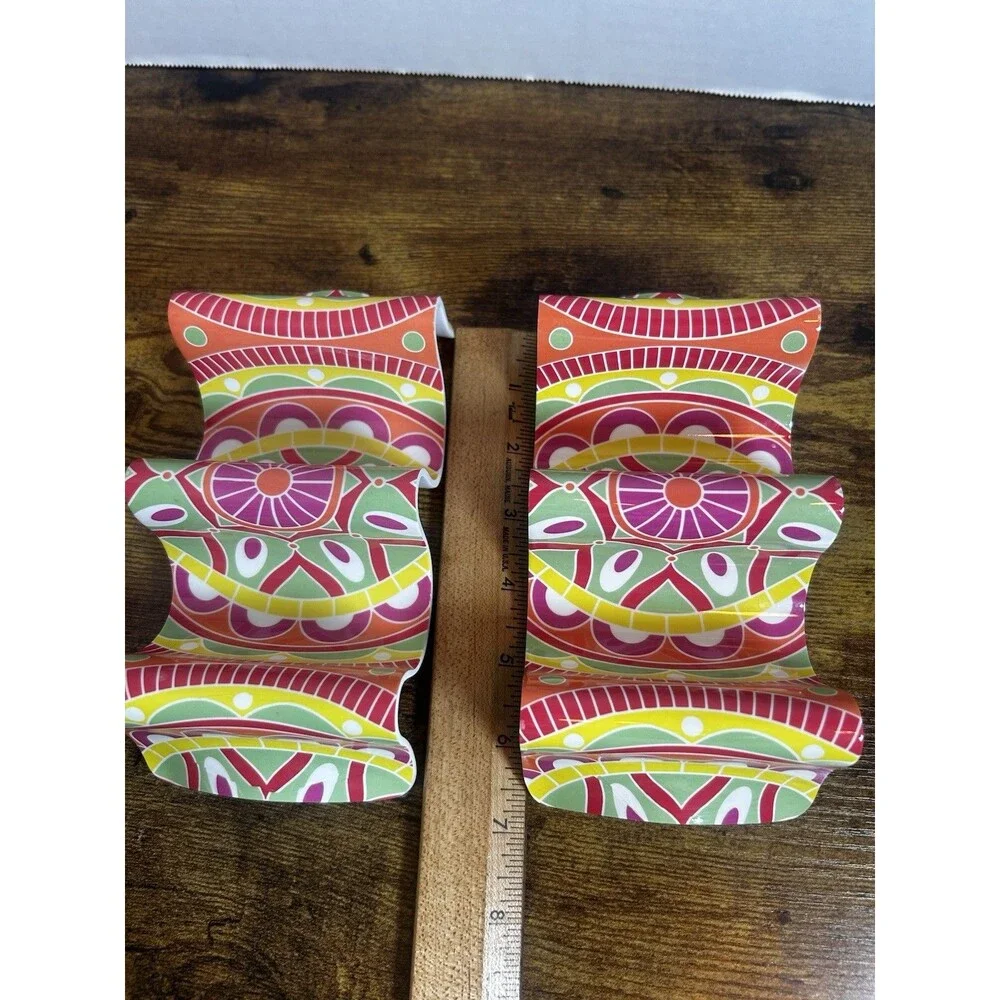 Unbranded serve tacos