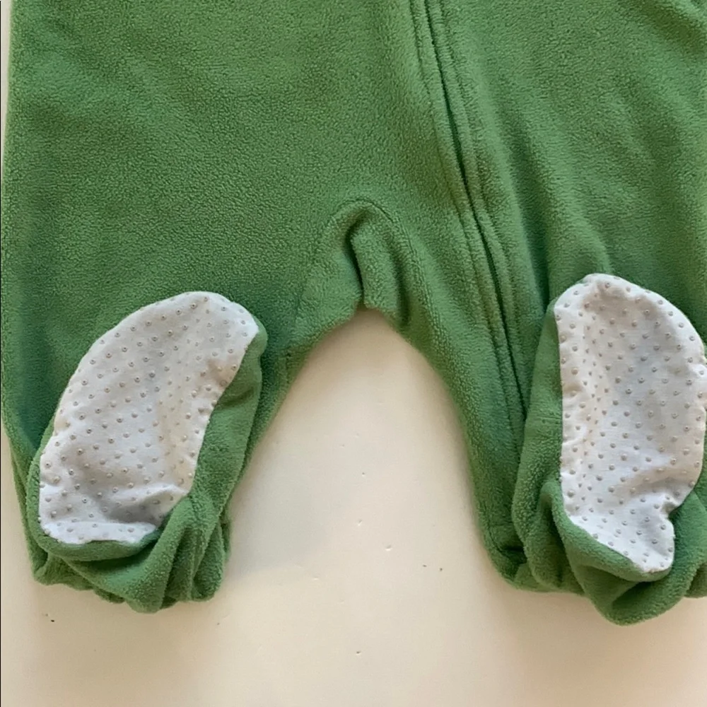 Circo Fleece Green Sleeper/Footed PJs with Little Dinosaur 12 months