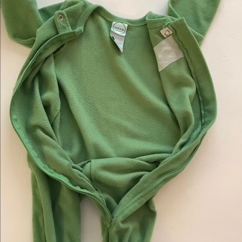 Circo Fleece Green Sleeper/Footed PJs with Little Dinosaur 12 months